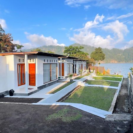 Batur Holiday Kubupenlokan Exterior photo