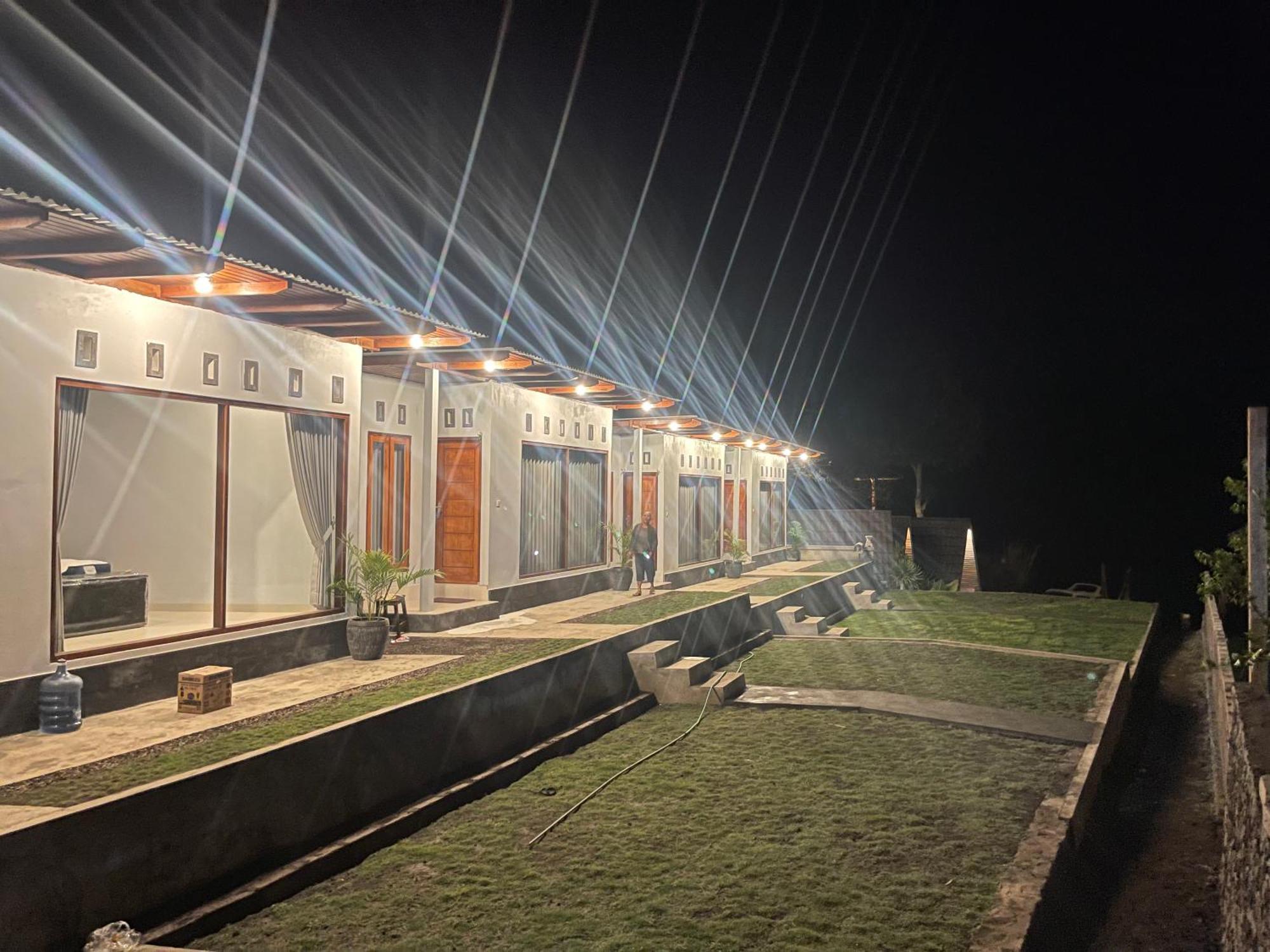 Batur Holiday Kubupenlokan Exterior photo